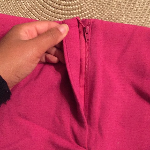 Berry colored ASOS shorts size 8 US never worn - Picture 6 of 7